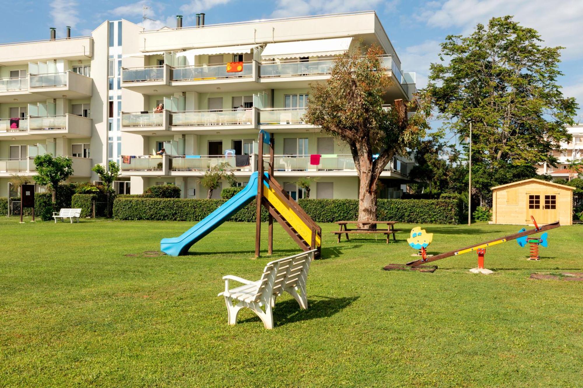 Residence Brezza Di Mare San Benedetto del Tronto Zewnętrze zdjęcie